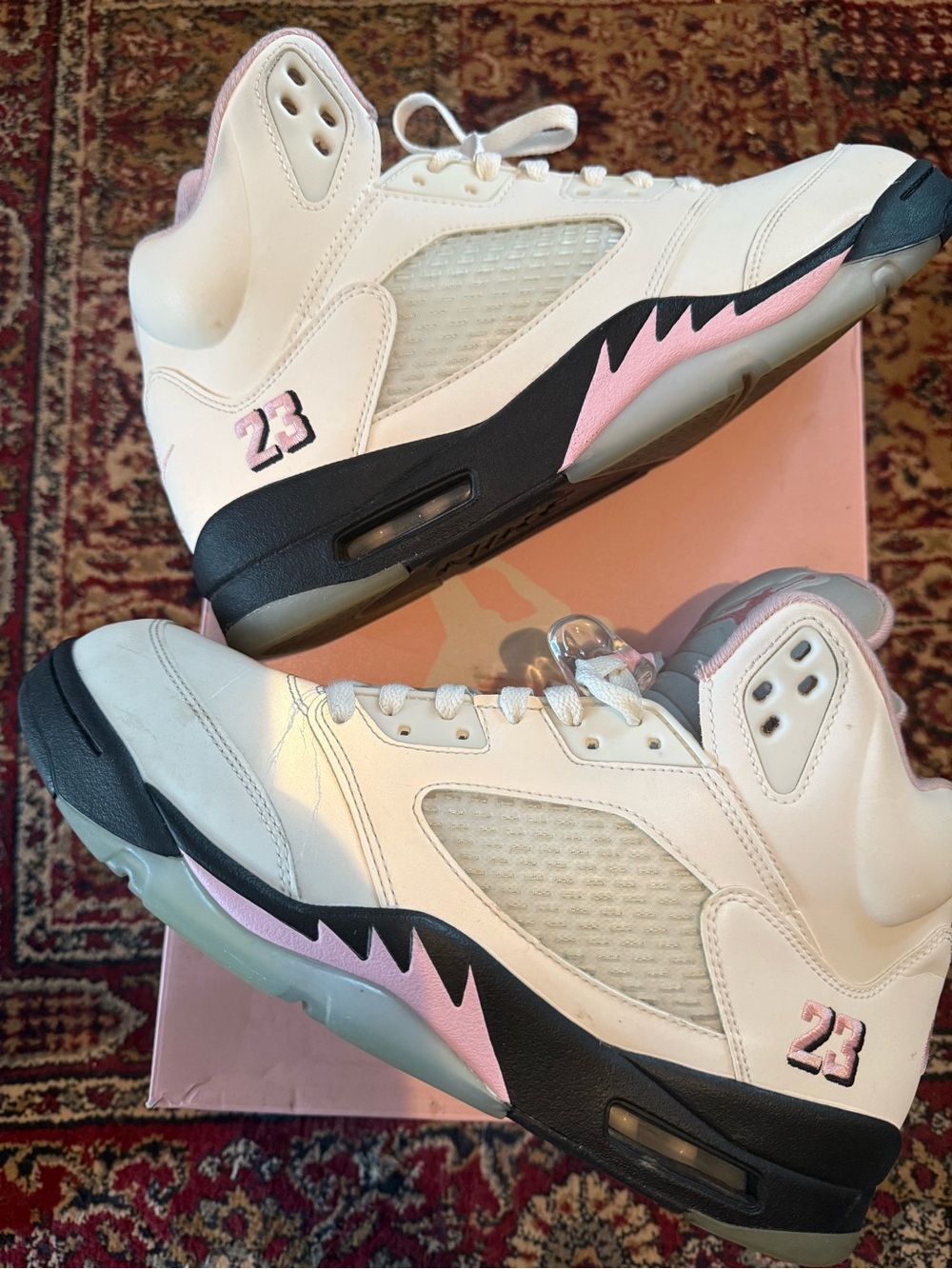 Jordan 5 Retro Medium Soft Pink - Sneakers in White, Pink & Black